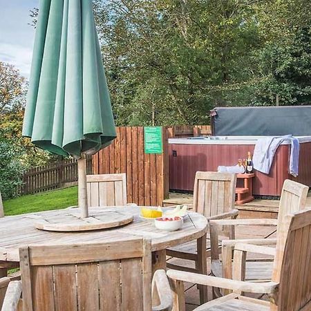 The Granary With Hot Tub Near Perth Perthshire Villa Forgandenny Exteriör bild