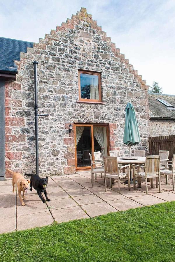 The Granary With Hot Tub Near Perth Perthshire Villa Forgandenny Exteriör bild